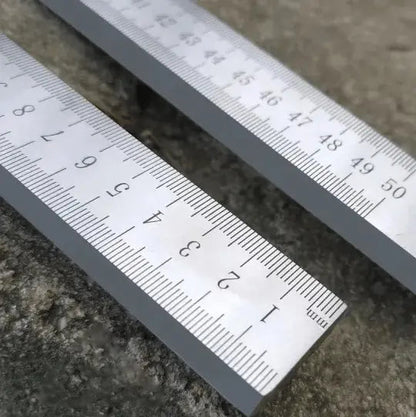 Rynx | Ruler made of hardened steel – used as an emergency tool