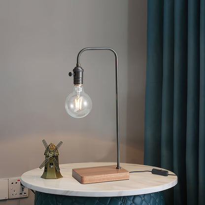 Rynx | Lola Brass Table Lamp