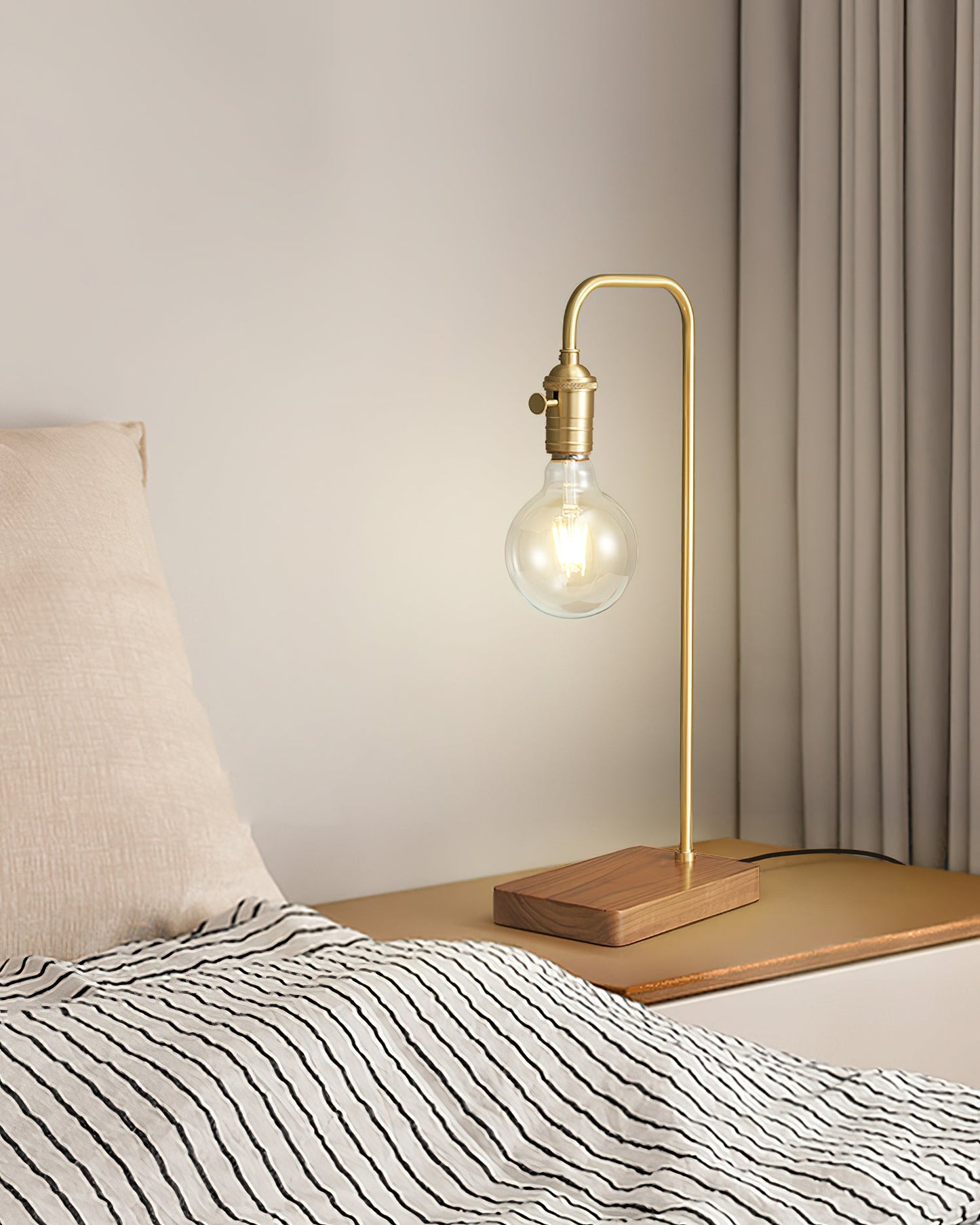 Rynx | Lola Brass Table Lamp