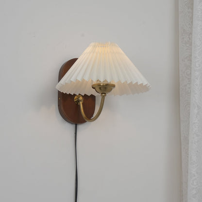 Rynx | Louise Plug In Wall Lamp