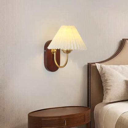 Rynx | Louise Wall Lamp