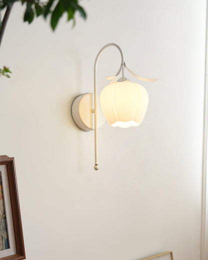 Rynx | Luna Flower Wall Lamp