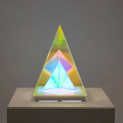 Rynx | Nova modern LED table lamp for unparalleled style