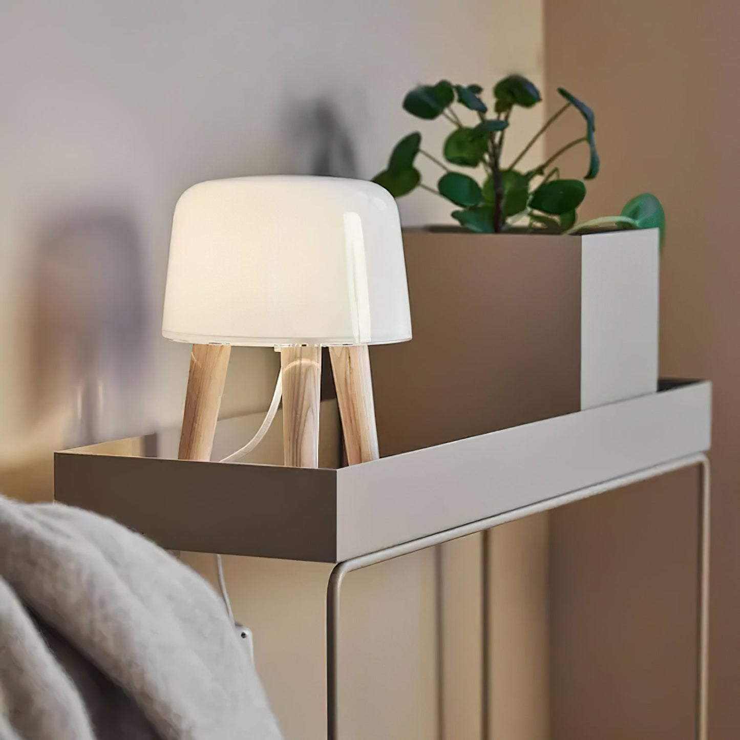Rynx | Milk Table Lamp