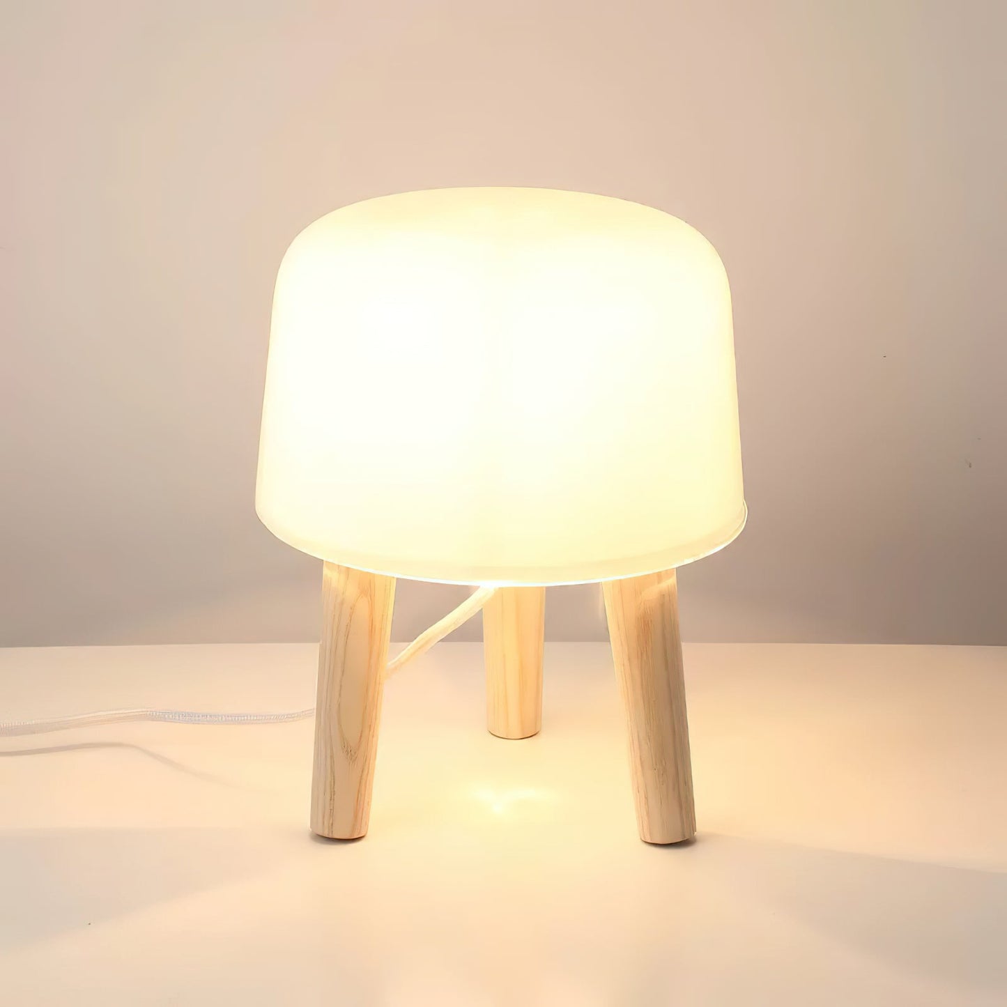 Rynx | Milk Table Lamp