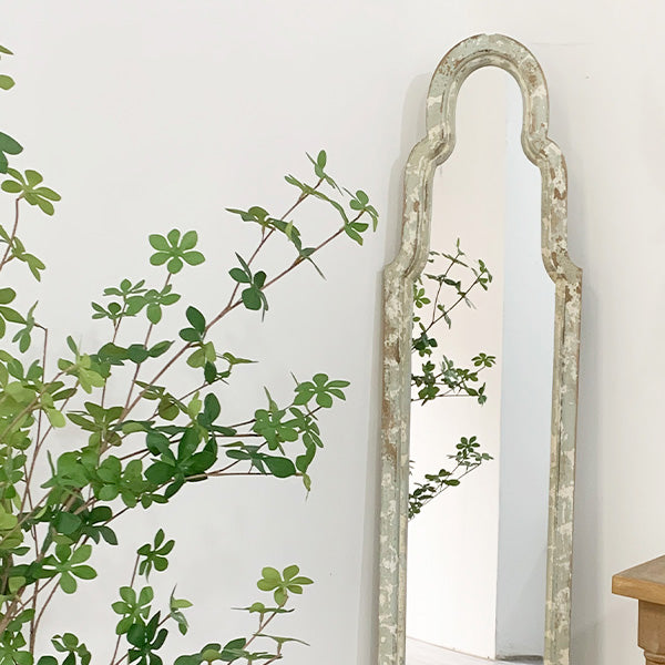 Rynx | Antique inspired high wavy wooden frame mirror