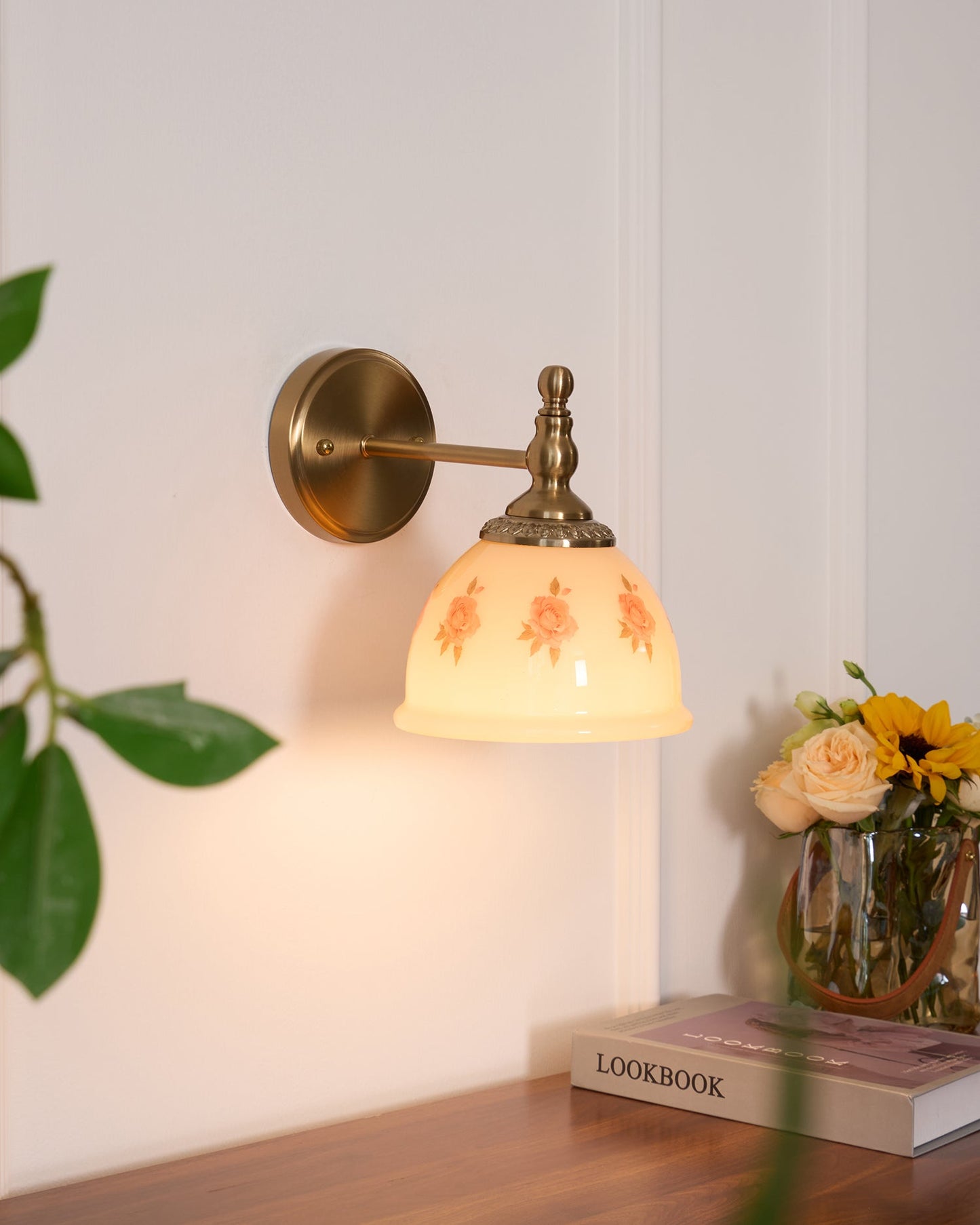 Rynx | Mishya Floral Wall Lamp