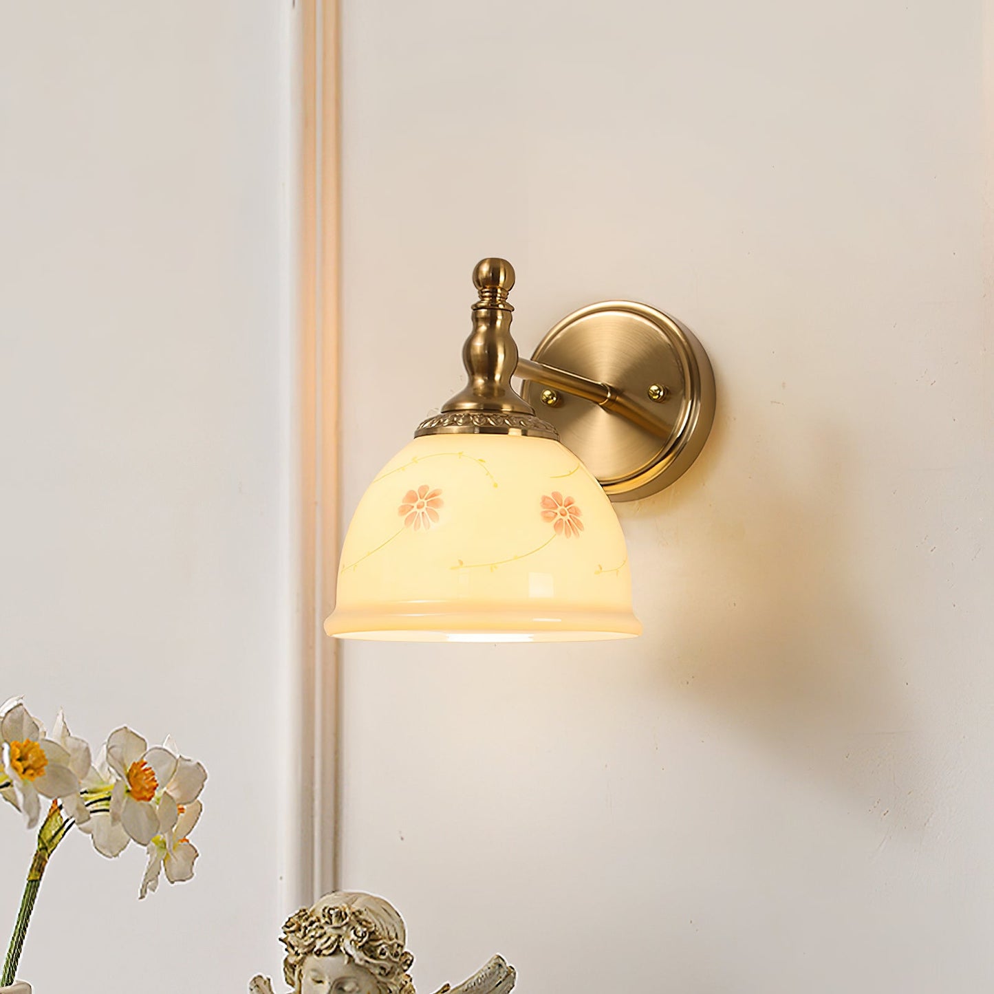 Rynx | Mishya Floral Wall Lamp