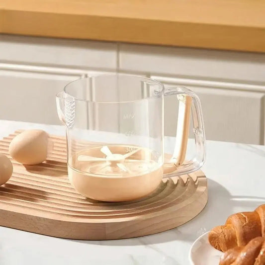 Rynx | Multifunctional Mixing Cup for Eggs – Manual Press with Measuring & Filtering Function