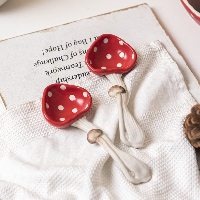 Rynx | Mushroom Shaped Plates