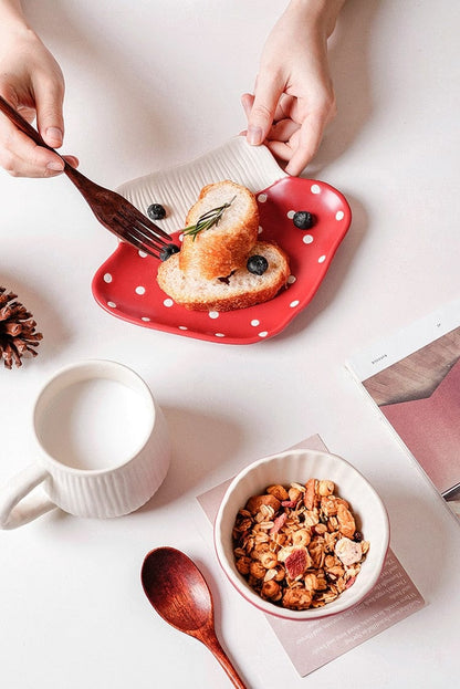 Rynx | Mushroom Shaped Plates