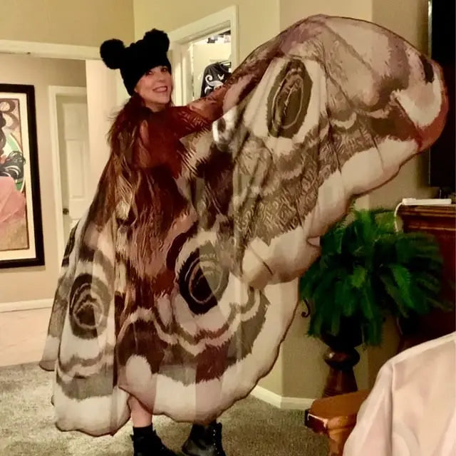 Rynx | Mystical Cloak "Grey Moth" – Elegance & Magic in a stunning Cape