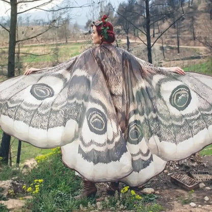 Rynx | Mystical Cloak "Grey Moth" – Elegance & Magic in a stunning Cape