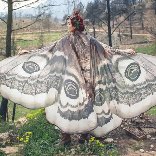 Rynx | Mystical Cloak "Grey Moth" – Elegance & Magic in a stunning Cape