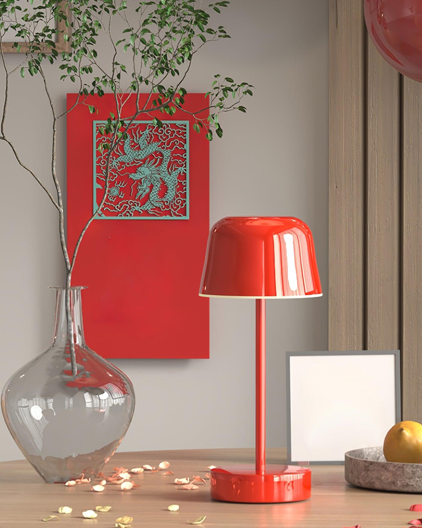 Rynx | Nico LED Table Lamp