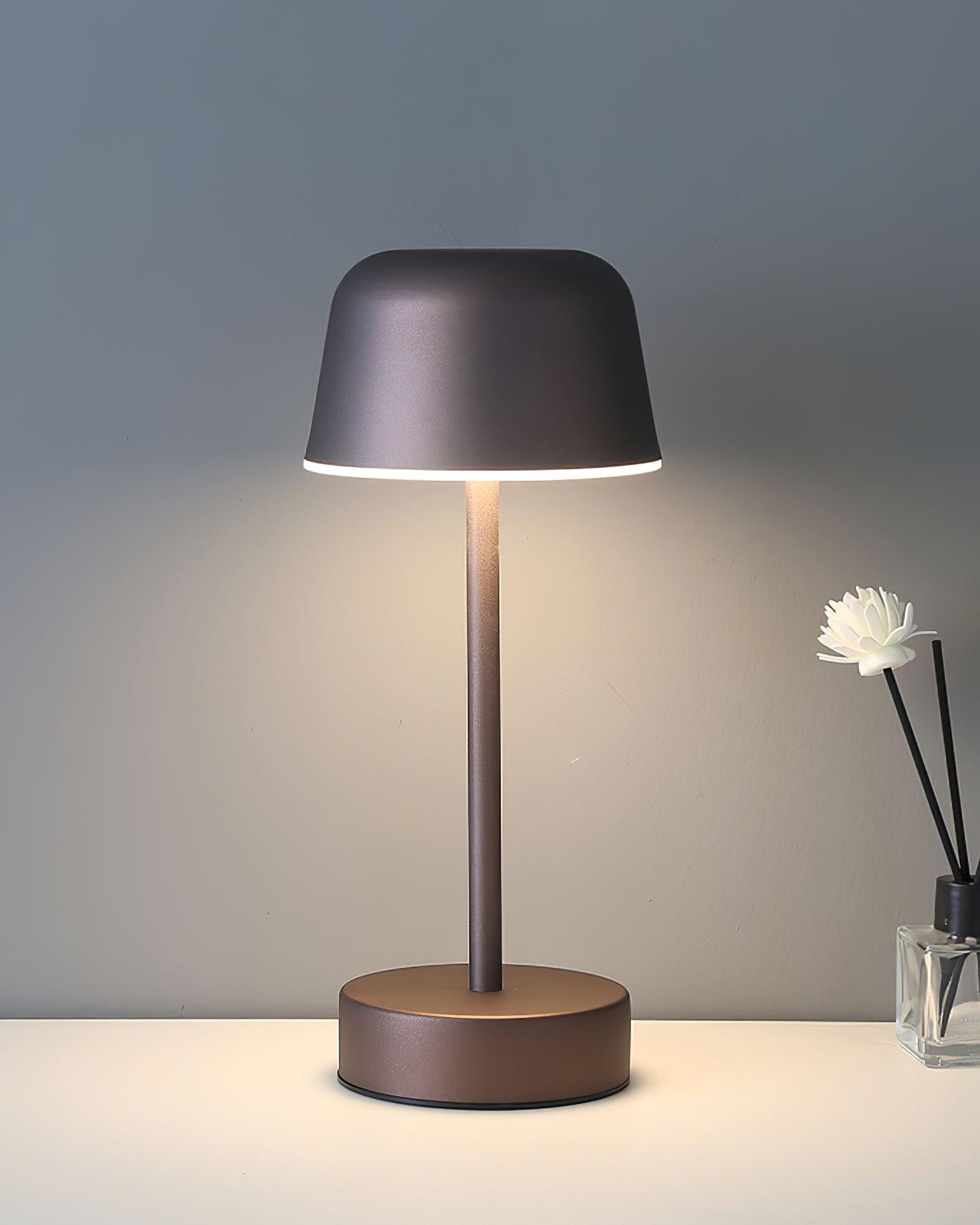 Rynx | Nico LED Table Lamp