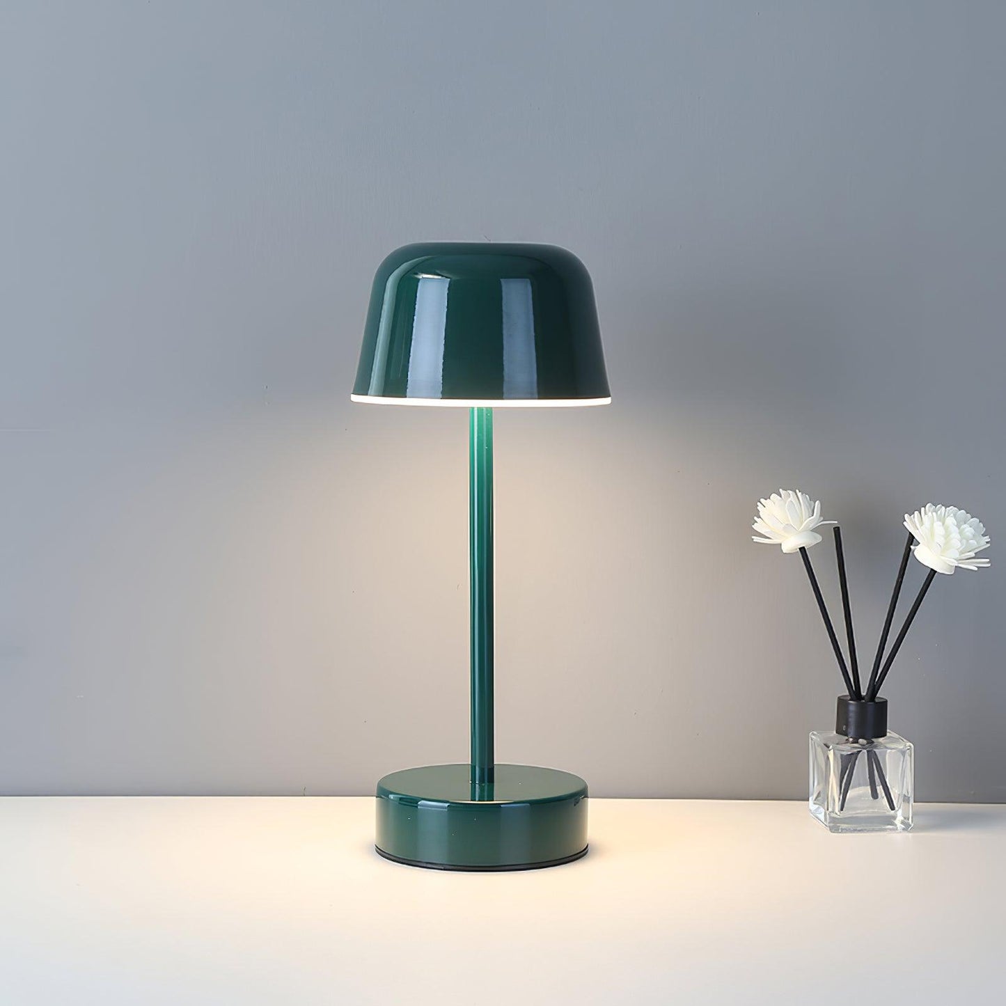 Rynx | Nico LED Table Lamp