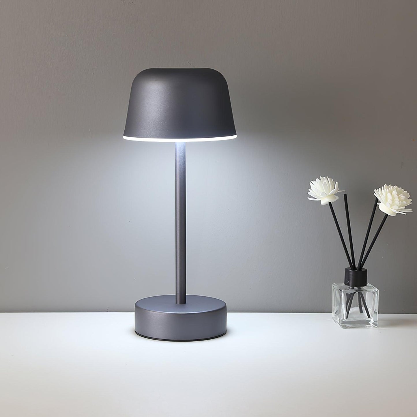 Rynx | Nico LED Table Lamp