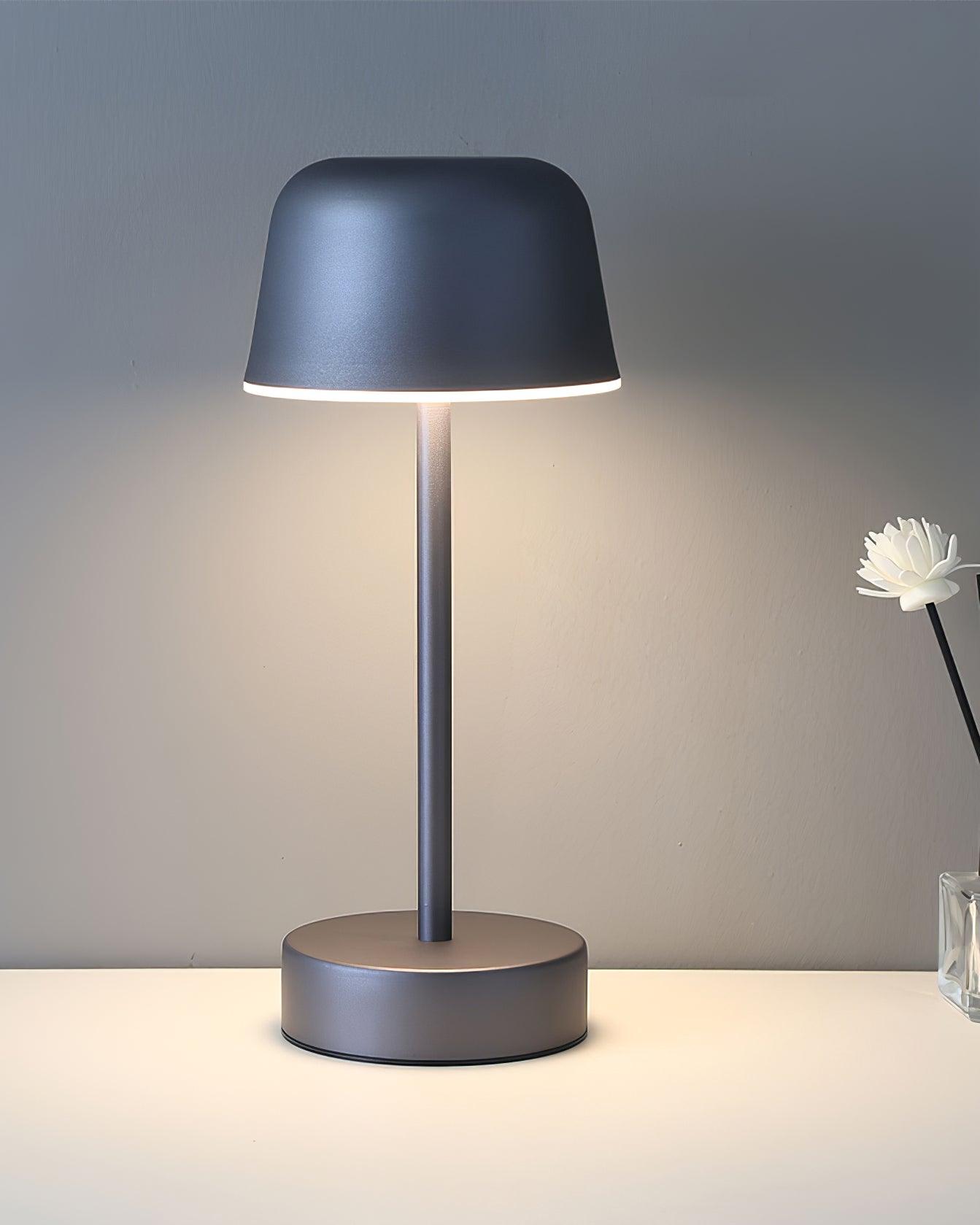 Rynx | Nico LED Table Lamp