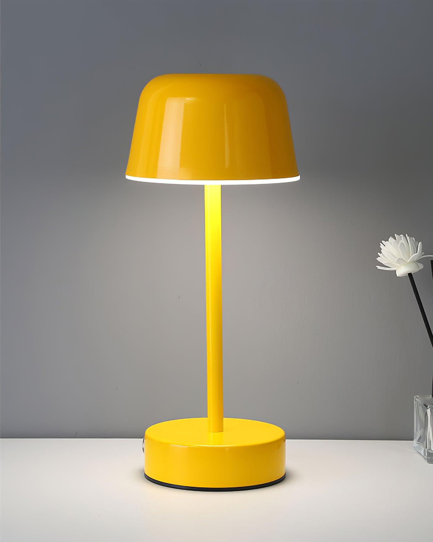 Rynx | Nico LED Table Lamp