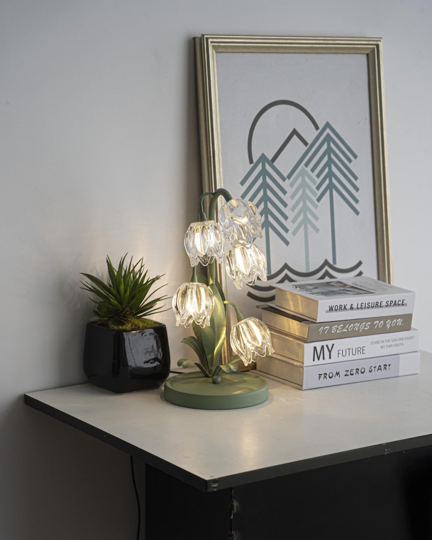 Rynx | Niya Green Table Lamp