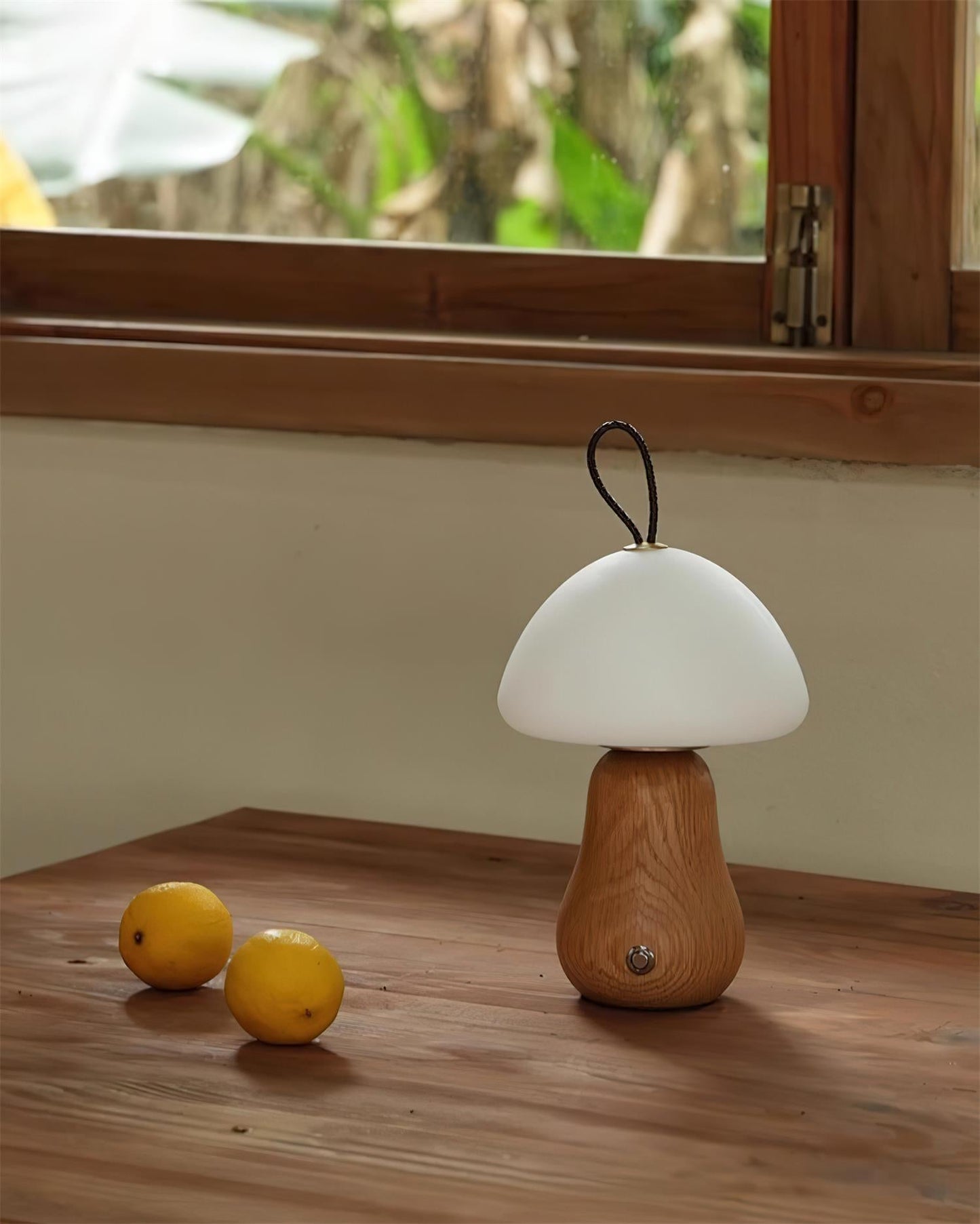 Rynx | Nubia Table Lamp