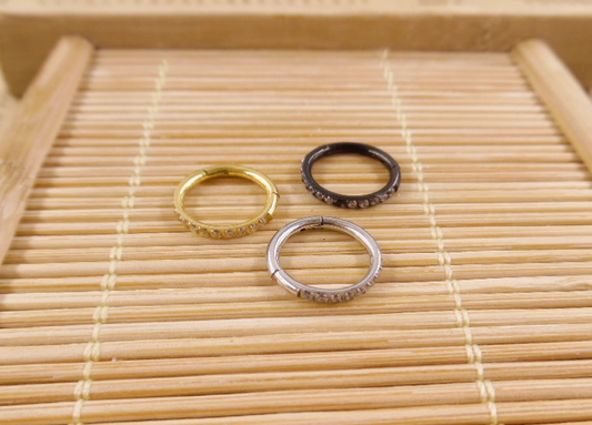 Rynx | Titanium labret with diamond-set seamless ear cartilage ring