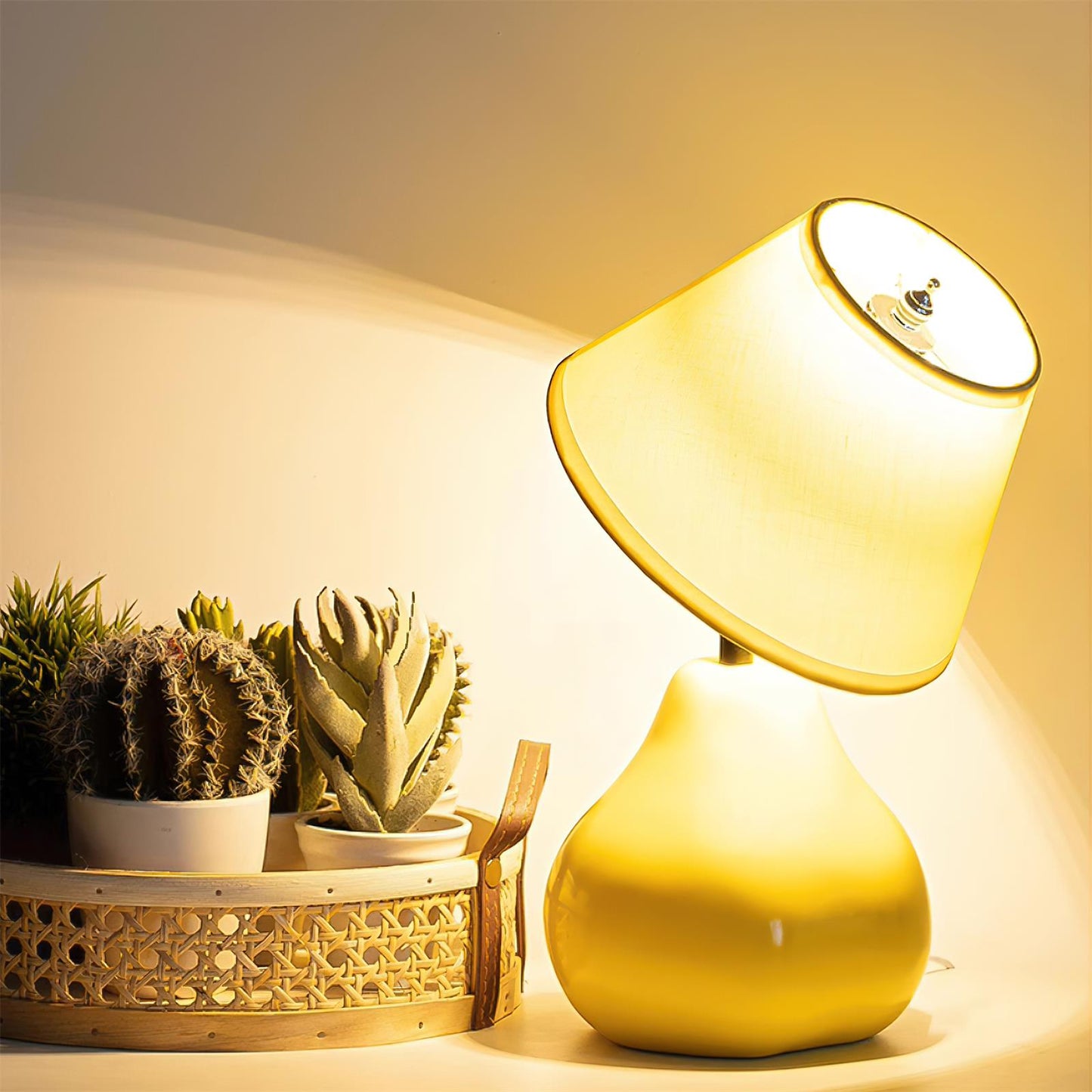 Rynx | Pear Table Lamp