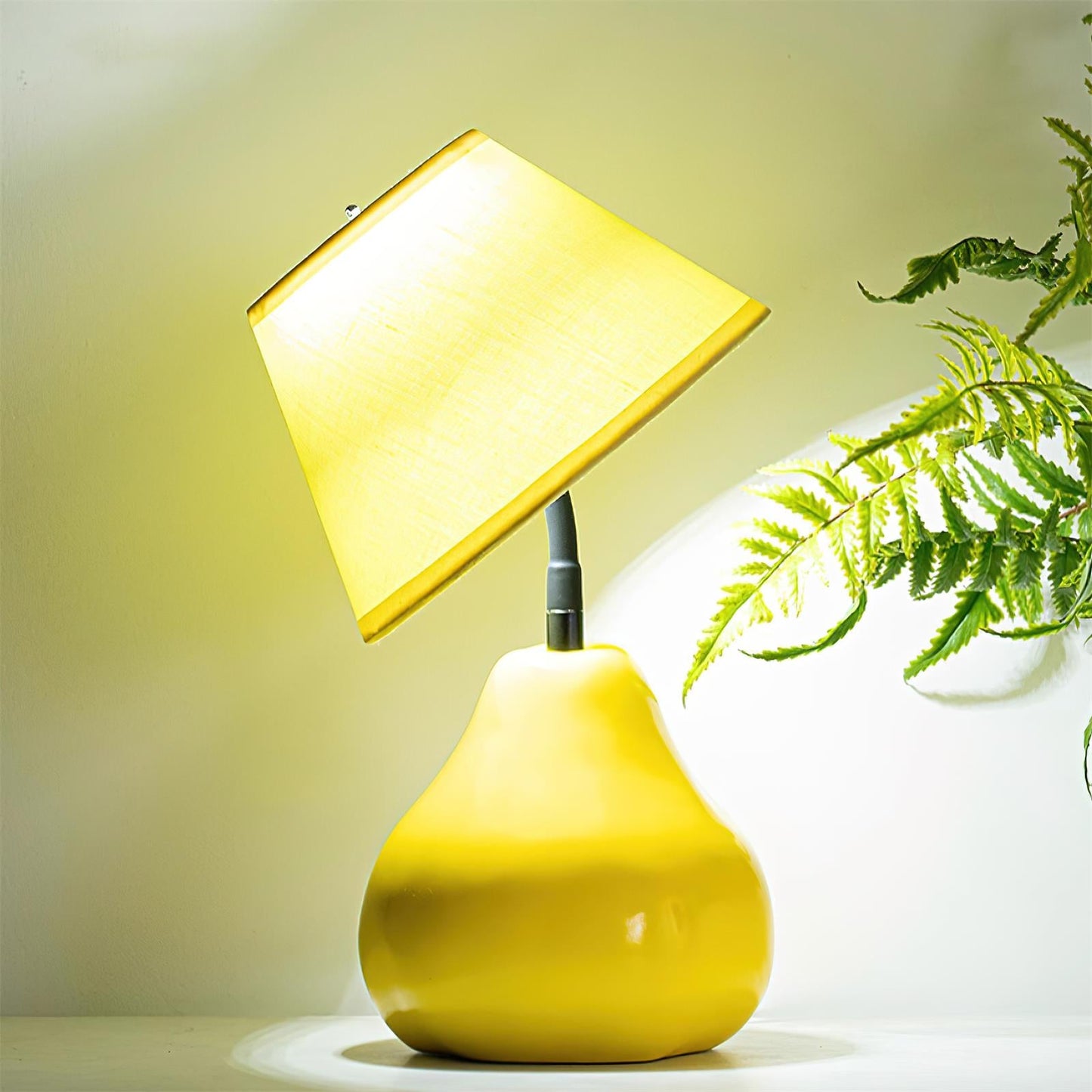 Rynx | Pear Table Lamp