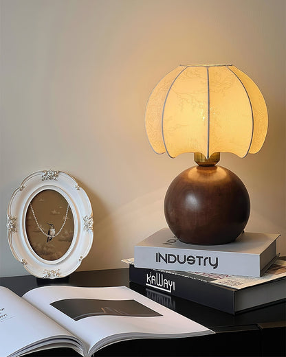 Rynx | Peonies Table Light