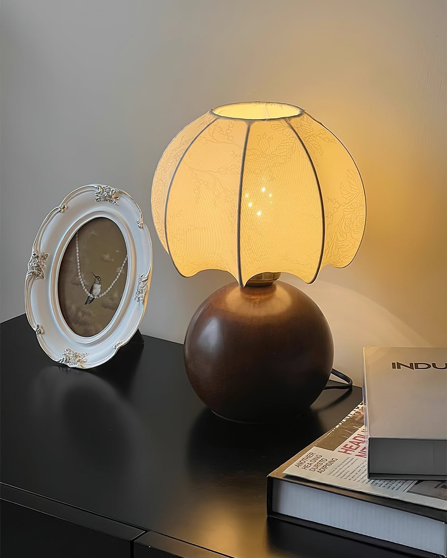 Rynx | Peonies Table Light