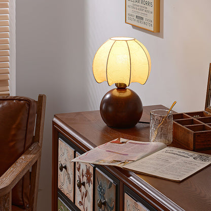 Rynx | Peonies Table Light