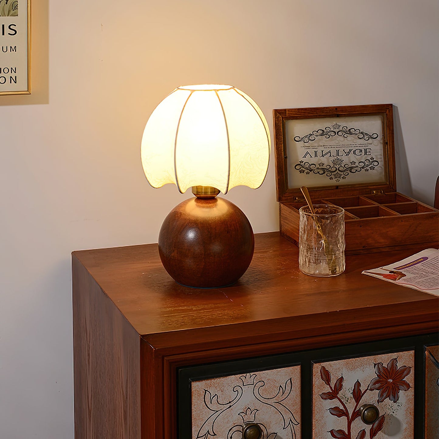 Rynx | Peonies Table Light