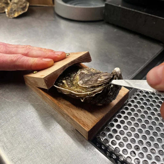 RYNX | Premium Wooden Handle Oyster Shell Opener Clamp
