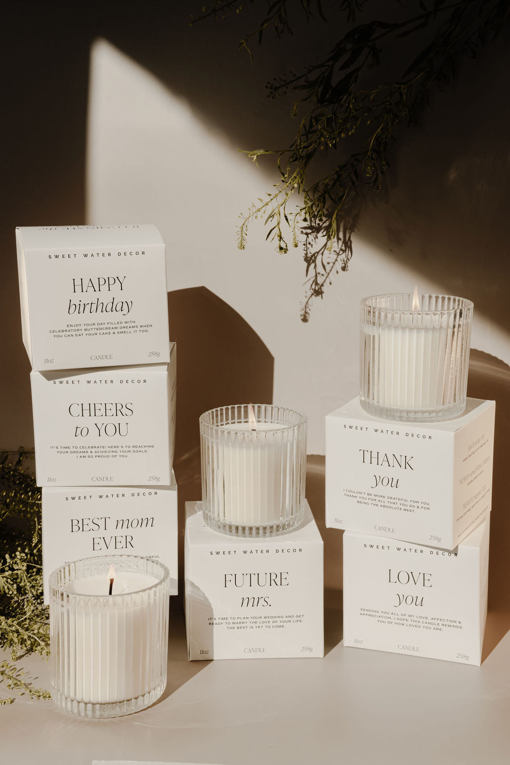 Rynx | Best Mom Ever Soy Wax Candle - Ribbed Glass Container with Box - 11 oz