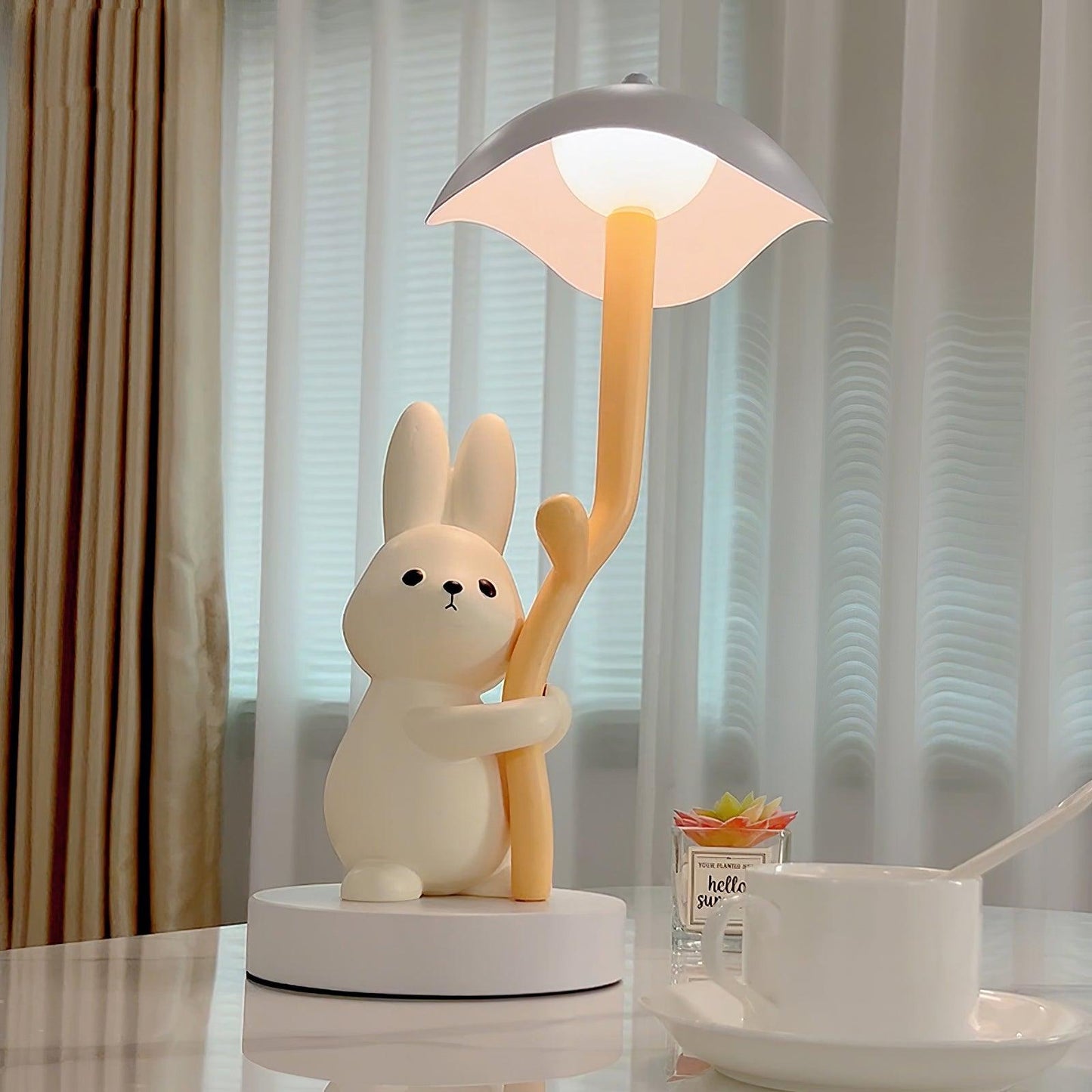 Rynx | Rabbit Hug Table Lamp