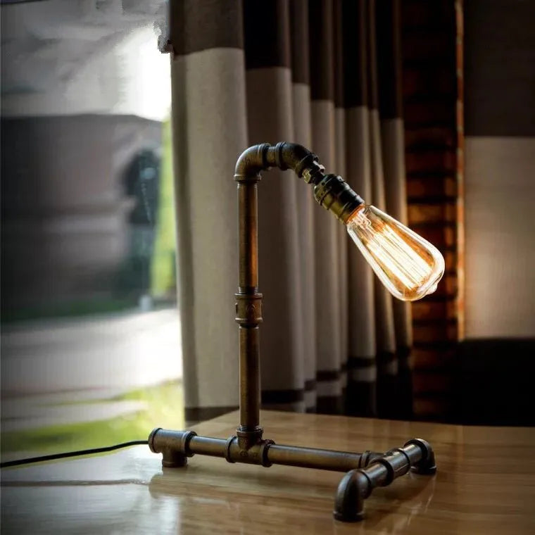 Rynx | VintageLuxe - Retro Table Lamp