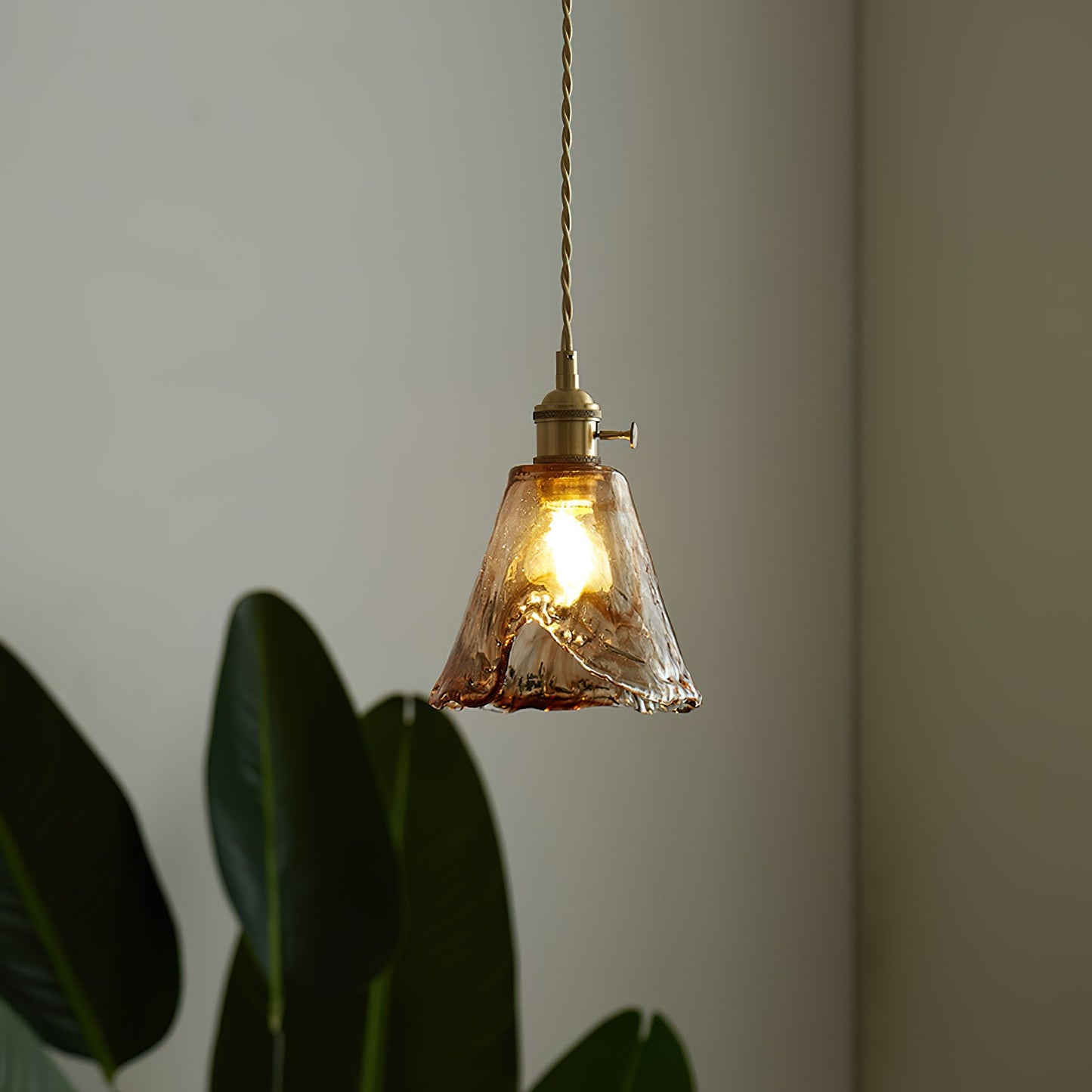 Rynx | Retro Adonia Pendant Lamp