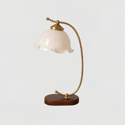 Rynx | Retro Keya Table Lamp
