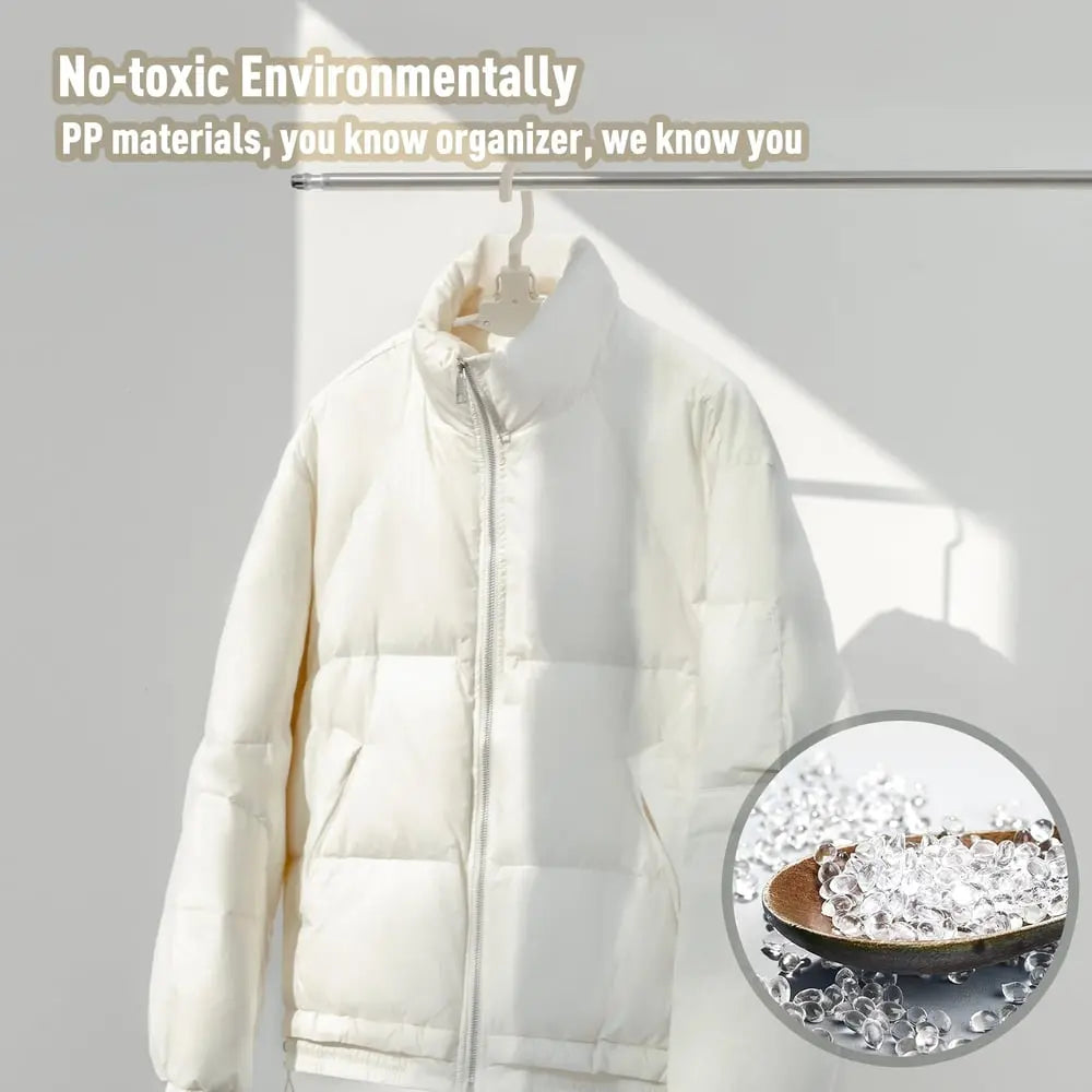 Rynx | Robust foldable clothes hanger with one-button function and crease pRedection