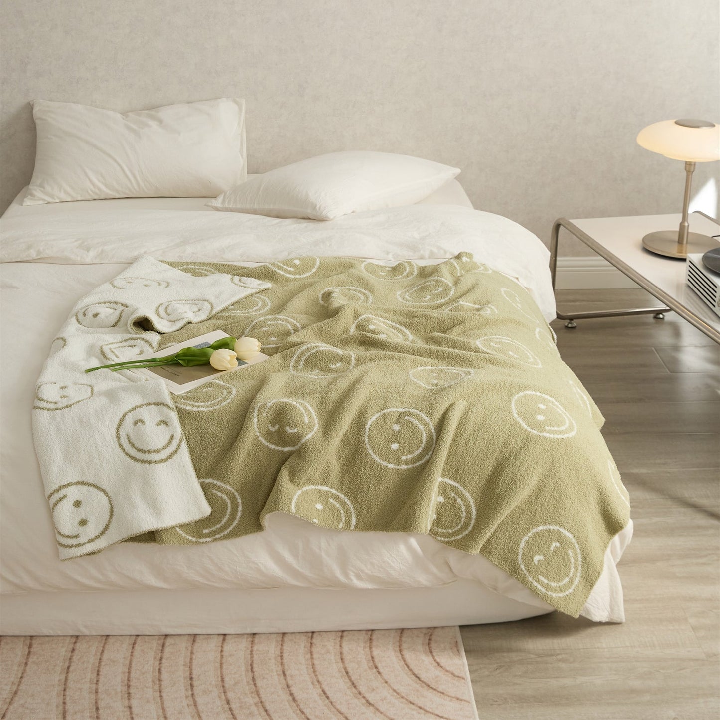 Rynx | Smiley Blanket