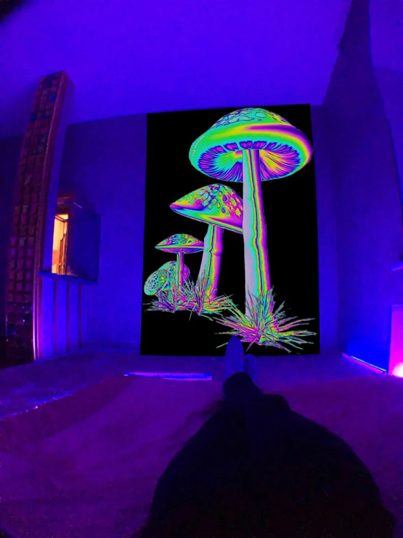 Rynx | Mushroom Glow Wall Carpet