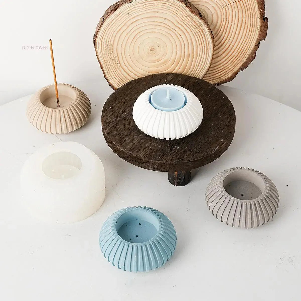 Rynx | Versatile round silicone mold for crafting personalized concrete candle holders and incense holders - Ideal for DIY home decor projects