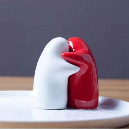Rynx | Playful Ceramic Ghost Mini Salt and Pepper Shakers - Perfect Nordic Wedding Gift