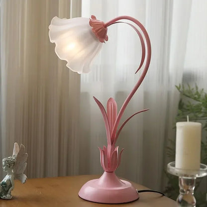 Rynx | Blossom Glow Lily Table Lamp