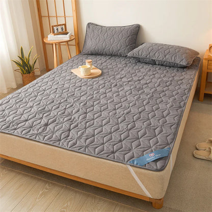 Rynx | Waterproof Mattress Topper with Elastic Band – Quilted Bed Protector Pad for Single/Double Beds | Winter Mattress Cover