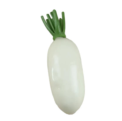 Rynx | Imaginative Vegetable Playset: 7 Realistic Radish and Carrot Models for Creative Learning