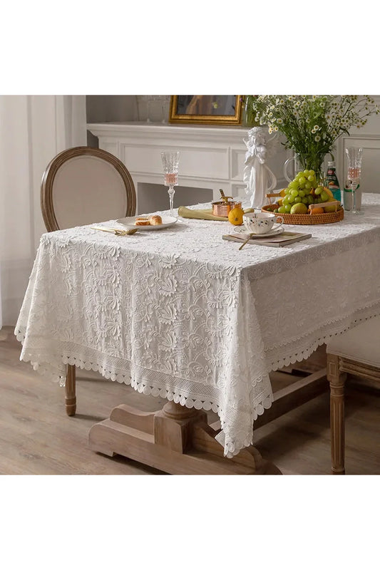 Rynx | Lace Elegance Tablecloth