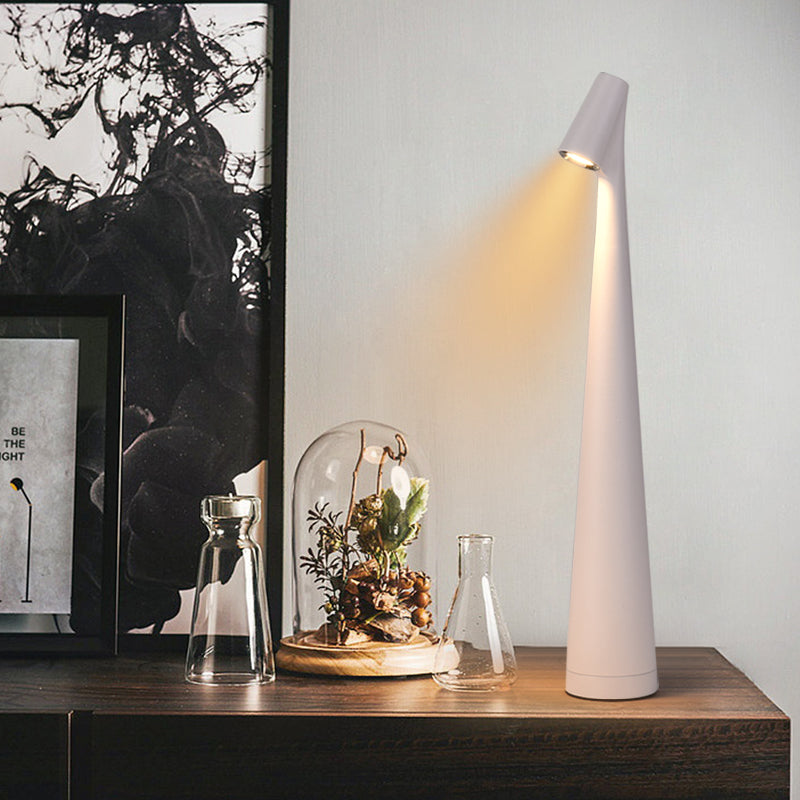 RYNX | Nordic Minimalistic Design Table Lamp – Wireless - Led - Versatile Usage
