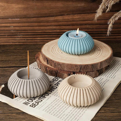 Rynx | Versatile round silicone mold for crafting personalized concrete candle holders and incense holders - Ideal for DIY home decor projects